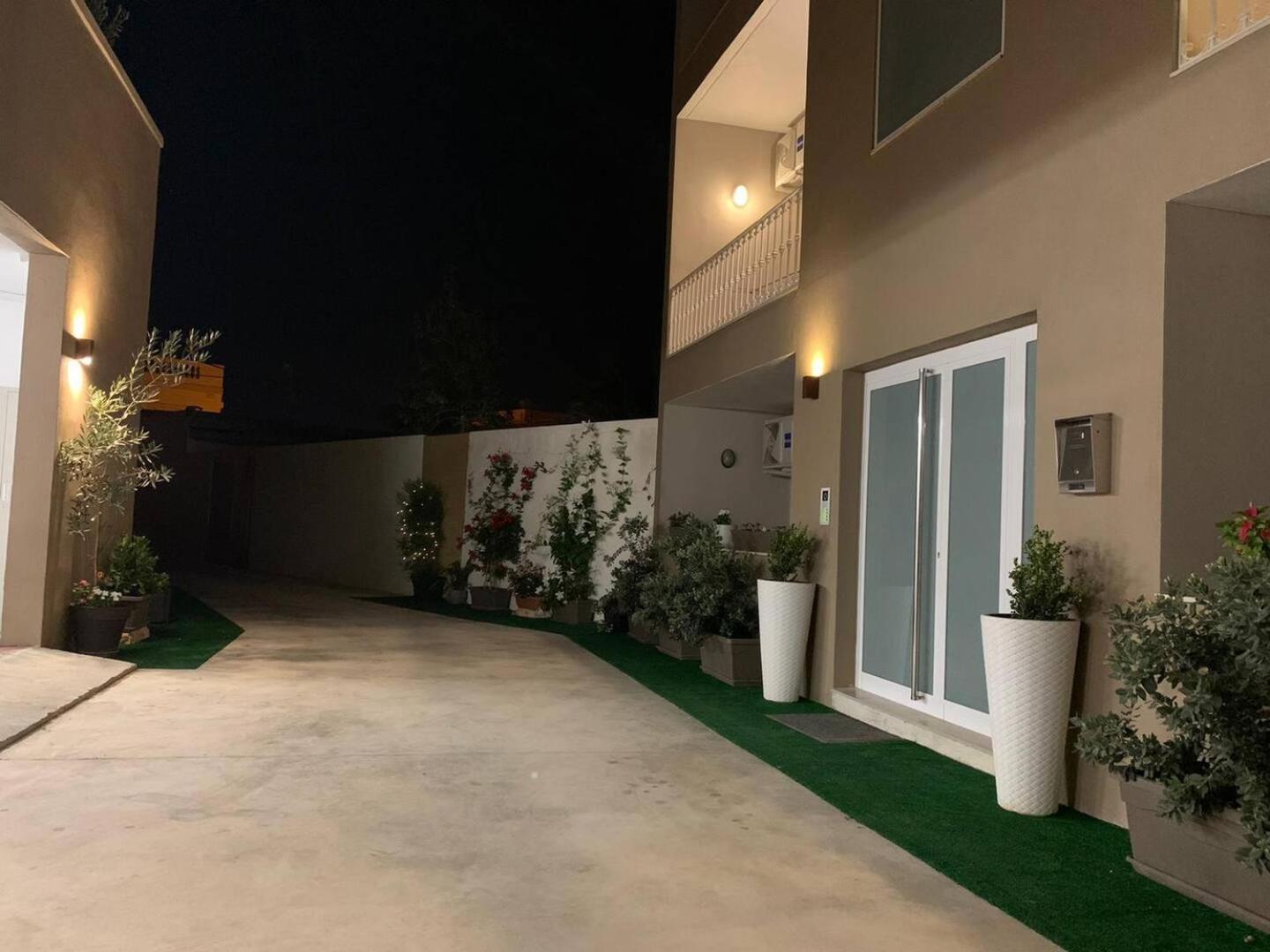 Fl 1 Ta'Lonza Luxury With Hot Tub By Homely Mellieħa Dış mekan fotoğraf