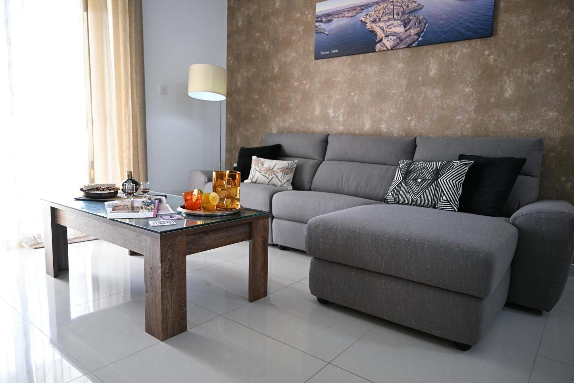 Fl 1 Ta'Lonza Luxury With Hot Tub By Homely Mellieħa Dış mekan fotoğraf