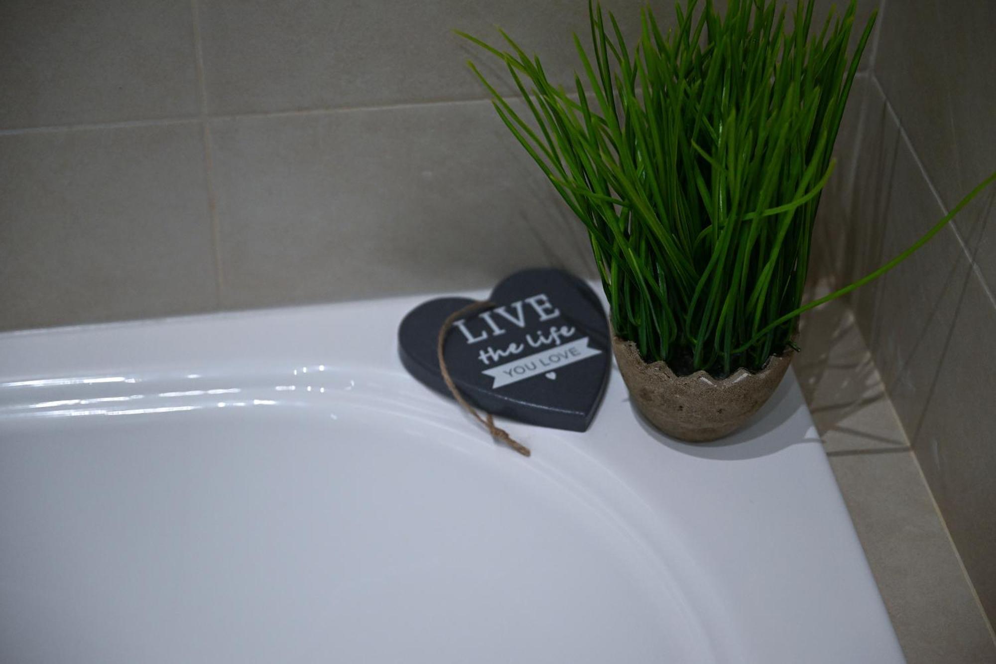 Fl 1 Ta'Lonza Luxury With Hot Tub By Homely Mellieħa Dış mekan fotoğraf
