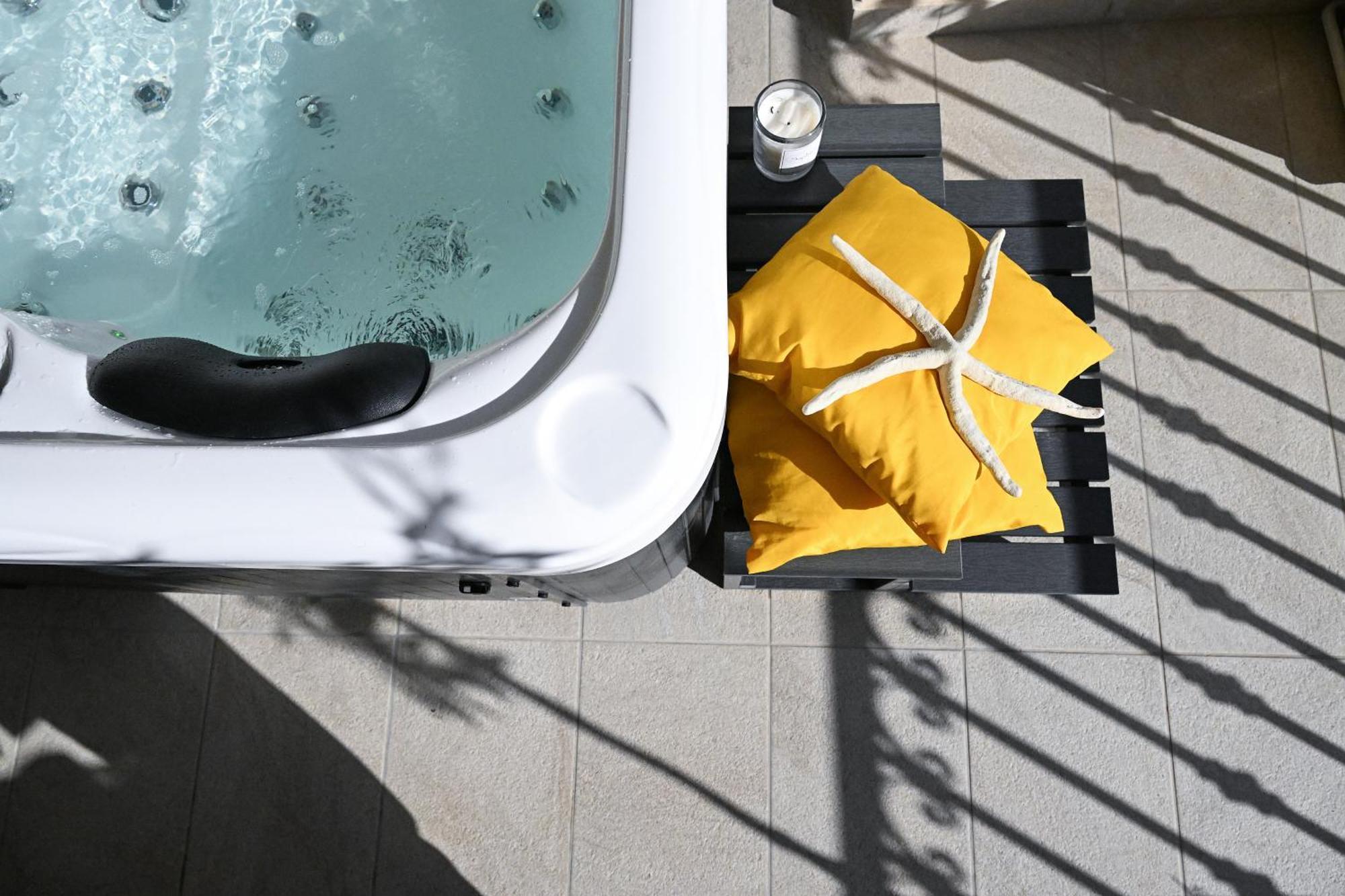 Fl 1 Ta'Lonza Luxury With Hot Tub By Homely Mellieħa Dış mekan fotoğraf